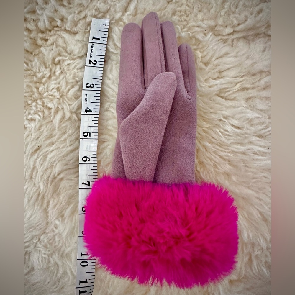 Powder Designs UK Bettina Fuchsia Gloves Faux Fur - Picture 12 of 14